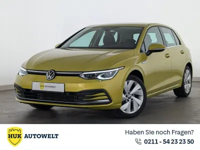 Gebraucht VW Golf VIII Style 150 PS (110 kW) 2022 Gelb Limousine