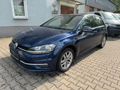 Gebraucht VW Golf VII Comfortline 150 PS (110 kW) 2018 Blau Limousine