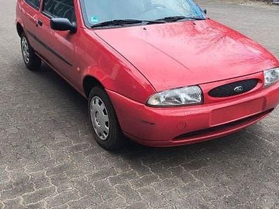 Rot Gebraucht 1999 Ford Fiesta Style Kleinwagen | 800 € (Fairer Preis)