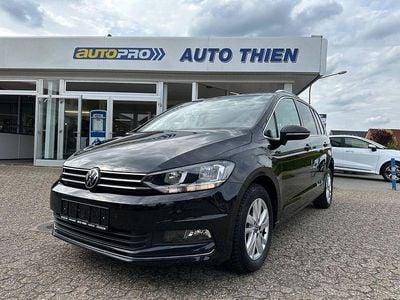 Gebraucht VW Touran Highline 150 PS (110 kW) 2022 Schwarz Van / Kleinbus