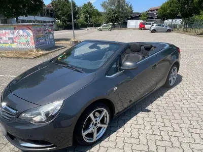 Gebraucht Opel Cascada Edition 140 PS (102 kW) 2014 Grau Cabrio
