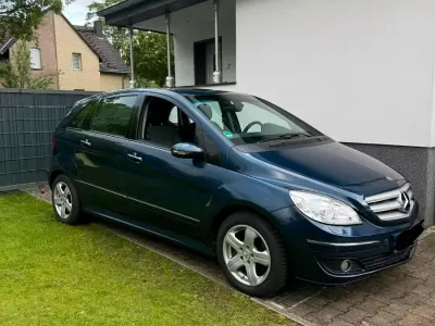 Używany Mercedes B200 136 KM (100 kW) 2006 Niebieski Minivan