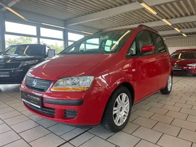 Gebraucht Fiat Idea Emotion 95 PS (69 kW) 2004 Rot Van / Kleinbus