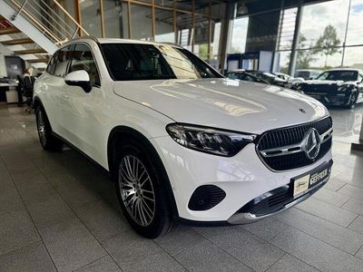 Gebraucht Mercedes GLC220 Avantgarde 220 PS (161 kW) 2023 Polarweiss SUV