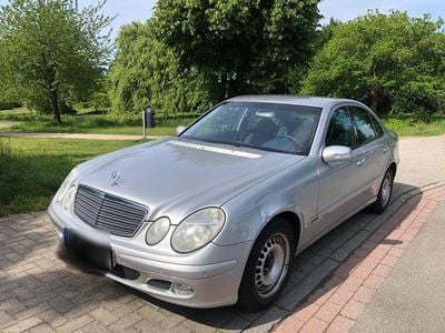 Mercedes E220