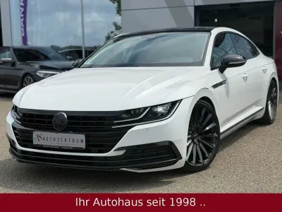 Gebraucht VW Arteon Elegance 150 PS (110 kW) 2019 Weiß Kleinwagen