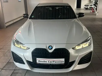 Gebraucht BMW 430 M Sport 245 PS (180 kW) 2022 Mineralweiss metallic Coupé