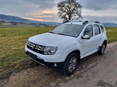 Gebraucht Dacia Duster Essentiel 105 PS (77 kW) 2014 Gletscherweiss SUV