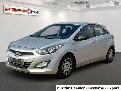 Gebraucht Hyundai i30 Classic 99 PS (72 kW) 2013 Silber Limousine