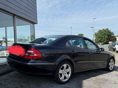 Mercedes E200