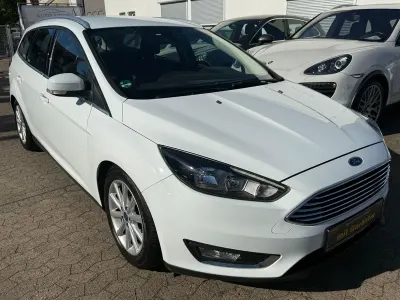 Gebraucht Ford Focus Titanium 182 PS (133 kW) 2015 Weiß Kombi