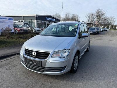 Silber Gebraucht 2010 VW Touran Trendline Van / Kleinbus | 3.699 €