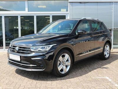 Gebraucht VW Tiguan Life 245 PS (180 kW) 2023 Deep black perleffekt SUV