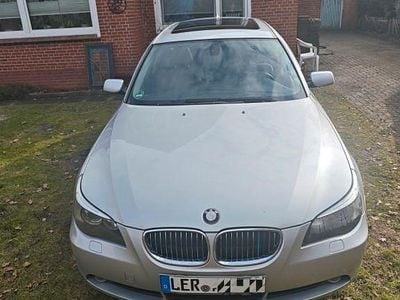 Gebraucht BMW 530 218 PS (160 kW) 2004 Grau Kombi