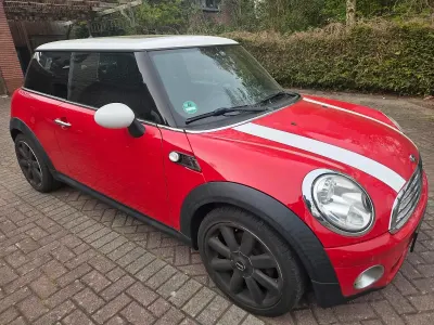 Gebraucht Mini Cooper 80 PS (58 kW) 2009 Rot Kleinwagen