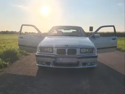 Gebraucht BMW 323 M Sport 170 PS (125 kW) 2000 Silber Coupé