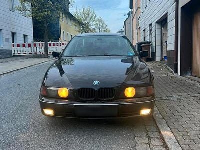 Second-hand BMW 523 170 CP (125 kW) 1998 Negru Break