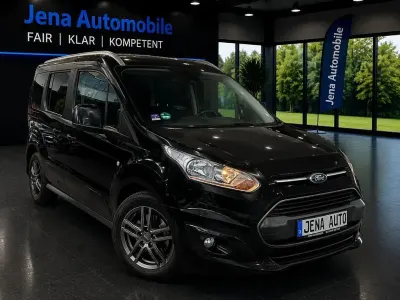 Gebraucht Ford Tourneo Connect Titanium 116 PS (85 kW) 2015 Schwarz Van / Kleinbus