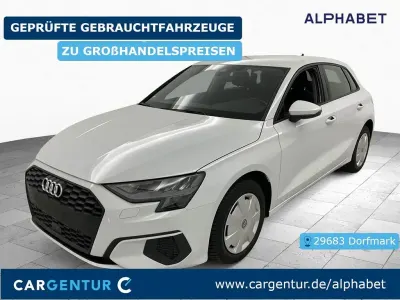 Gebraucht Audi A3 Basis 116 PS (85 kW) 2023 Weiß Limousine