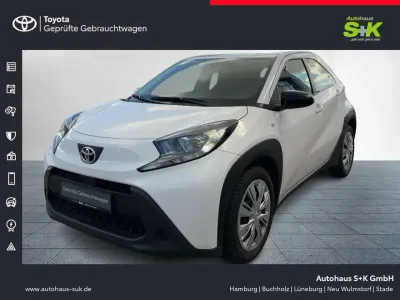 Gebraucht Toyota Aygo X Play 72 PS (52 kW) 2022 Weiß SUV