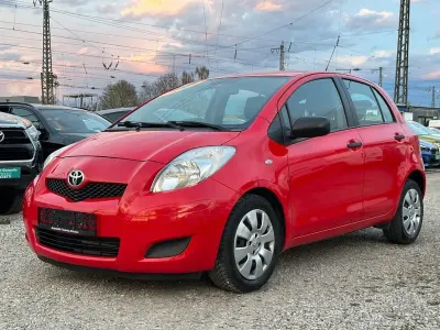 Gebraucht Toyota Yaris 101 PS (74 kW) 2009 Rot Kleinwagen