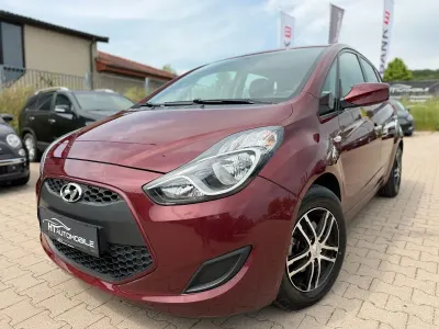 Gebraucht Hyundai ix20 Classic 90 PS (66 kW) 2016 Rot Kleinwagen