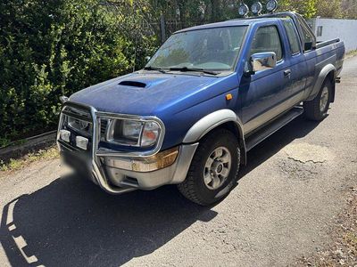 Usata Nissan Navara 186 CV (136 kW) 1999 Blu Pick-up