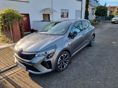 Gebraucht Renault Clio V 94 PS (69 kW) 2023 Grau Kleinwagen
