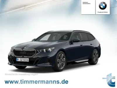 Gebraucht BMW 520 Sport Line 197 PS (144 kW) 2025 M carbonschwarz (metallic) Kombi