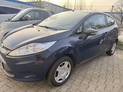 Gebraucht Ford Fiesta Ambiente 60 PS (44 kW) 2009 Blazerblau Kleinwagen