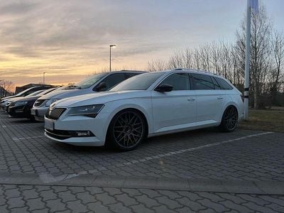 Usata Skoda Superb LAURIN & KLEMENT 280 CV (205 kW) 2017 Bianco Station wagon