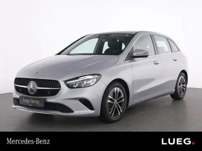 Gebraucht Mercedes B200 Progressive 163 PS (119 kW) 2024 Silber Van / Kleinbus