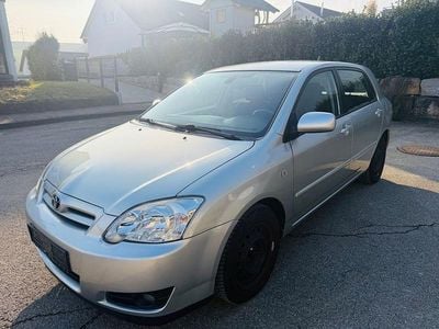 Second-hand Toyota Corolla 110 CP (80 kW) 2005 Argintiu Berlinǎ