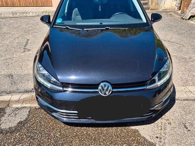 Gebraucht VW Golf VII Comfortline 110 PS (80 kW) 2017 Schwarz Kombi