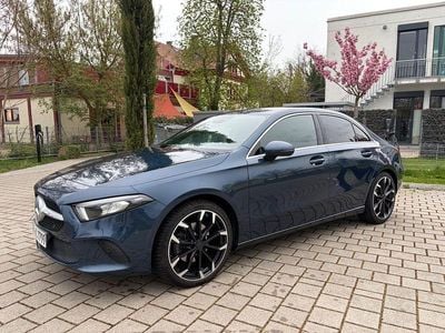 Usata Mercedes A200 163 CV (119 kW) 2020 Blu Berlina