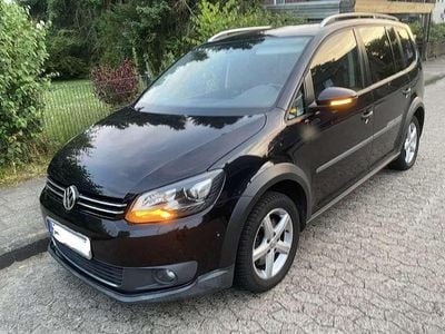 VW Touran Cross