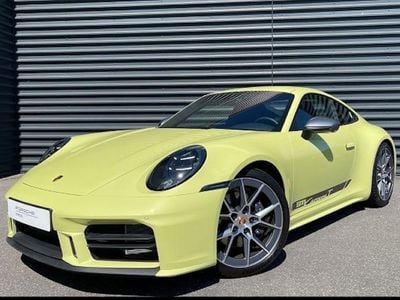 Gebraucht Porsche 911 Carrera 394 PS (289 kW) 2025 Cartagenagelbmetallic Coupé