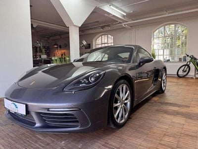Porsche 718 Cayman