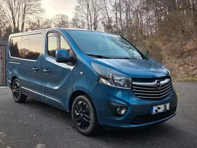 Gebraucht Opel Vivaro 145 PS (106 kW) 2019 Blau Van / Kleinbus