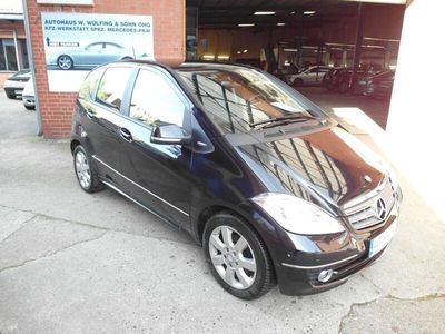 gebraucht Mercedes A160 Elegance Autom.v. Extras+Navi+Parktronik