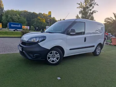 Gebraucht Fiat Doblò Lounge 95 PS (69 kW) 2018 Weiß Van / Kleinbus