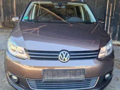 Gebraucht VW Touran Cross 140 PS (102 kW) 2011 Braun Van / Kleinbus