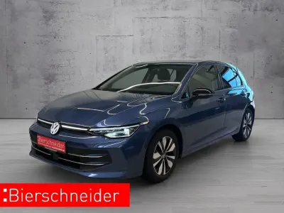 Usata VW Golf VIII Goal 150 CV (110 kW) 2025 Blu Berlina