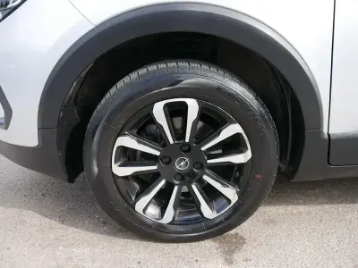 Używany Opel Crossland X Elegance 131 KM (96 kW) 2023 Szary SUV