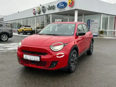 Gebraucht Fiat 600E Red 114 kW (156 PS) 2024 Rot SUV