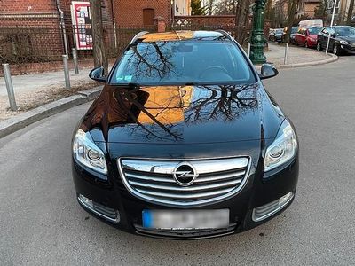 Gebraucht Opel Insignia 160 PS (117 kW) 2011 Schwarz Kombi