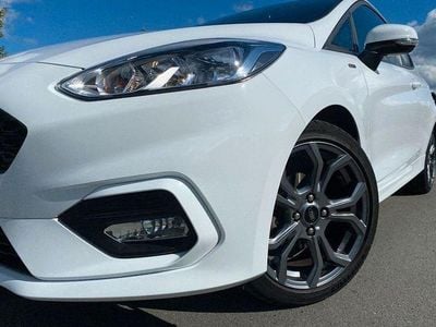 Weiß Gebraucht 2019 Ford Fiesta ST-Line Limousine | 10.800 € (Guter Preis)