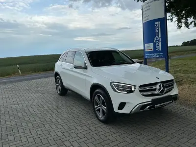Gebraucht Mercedes GLC220 194 PS (142 kW) 2022 Weiß SUV