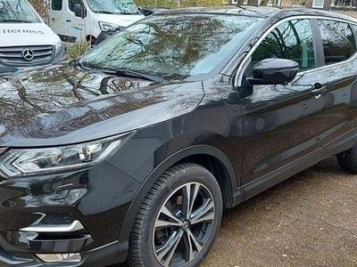 Gebraucht Nissan Qashqai Tekna 116 PS (85 kW) 2017 Schwarz SUV