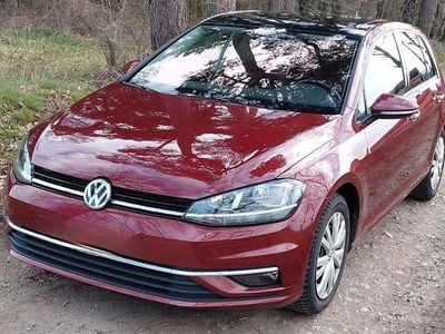 Gebraucht VW Golf VII Join 150 PS (110 kW) 2019 Rot Limousine